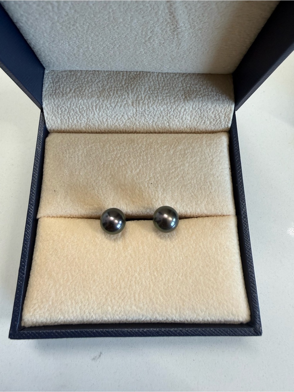 Mihiarii Tahitian AAA Black Pearl Stud Earrings 18K Solid White Gold 9MM